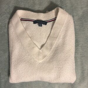 Tommy Hilfiger V-Neck Sweater with striped contrast on sleeve